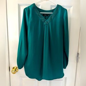 Apt 9 emerald green long sleeve blouse, size S